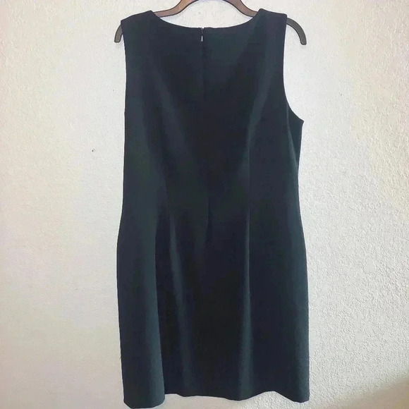 Karen Scott Sz 14 Black Sleeveless Knee-Length Fully Lined Classic Sheath Dress - Picture 2 of 5